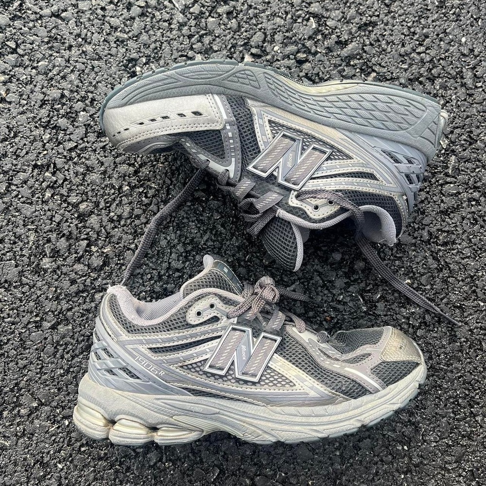 New Balance 1906R trainers Size 7w